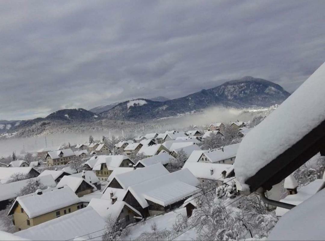 Apartment With View Zirovnica Bagian luar foto